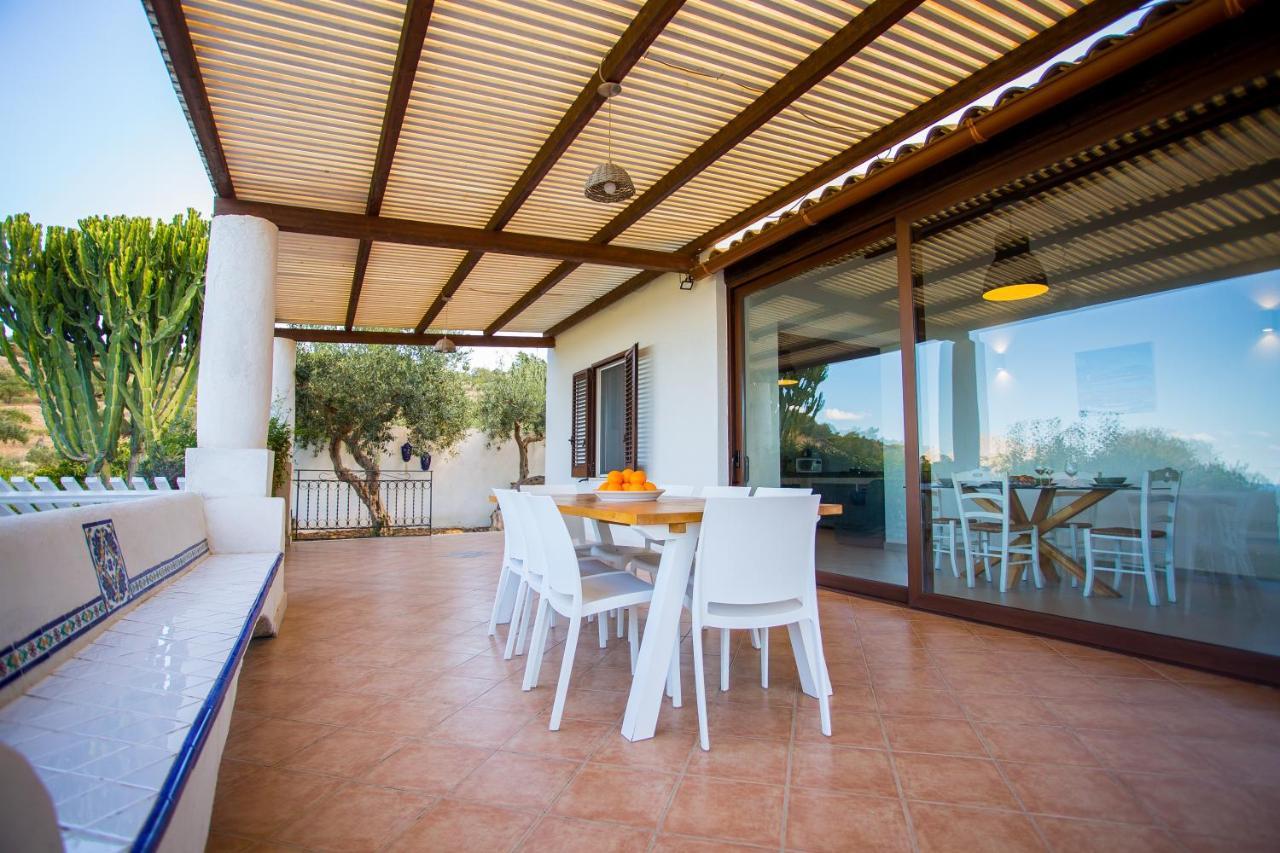Villa Maria Una Finestra Sul Mare Valderice Exterior foto
