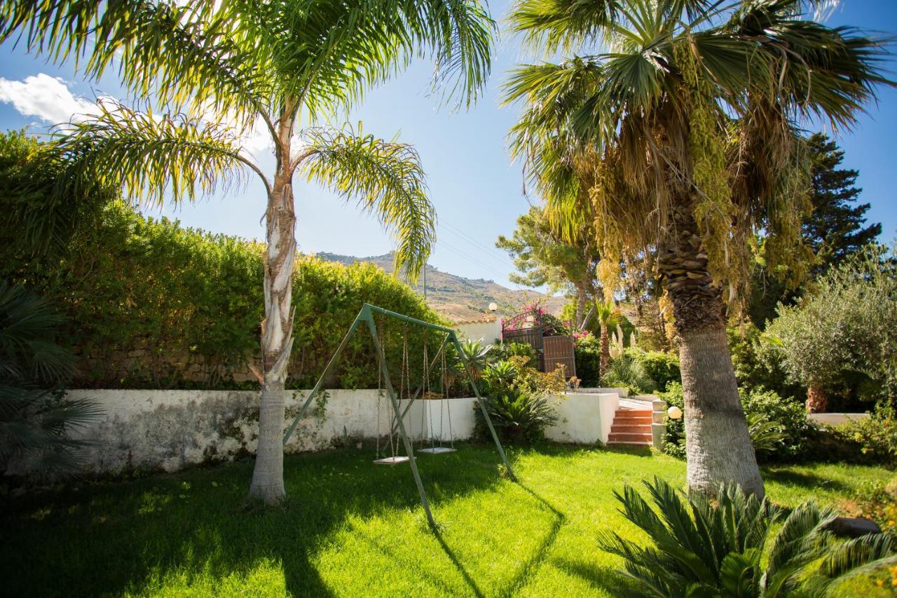 Villa Maria Una Finestra Sul Mare Valderice Exterior foto