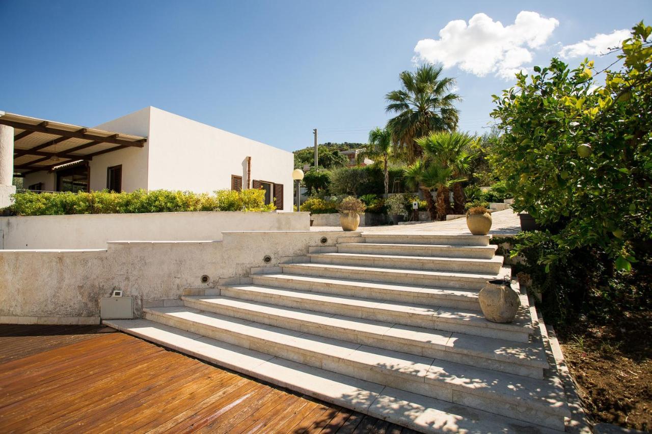 Villa Maria Una Finestra Sul Mare Valderice Exterior foto